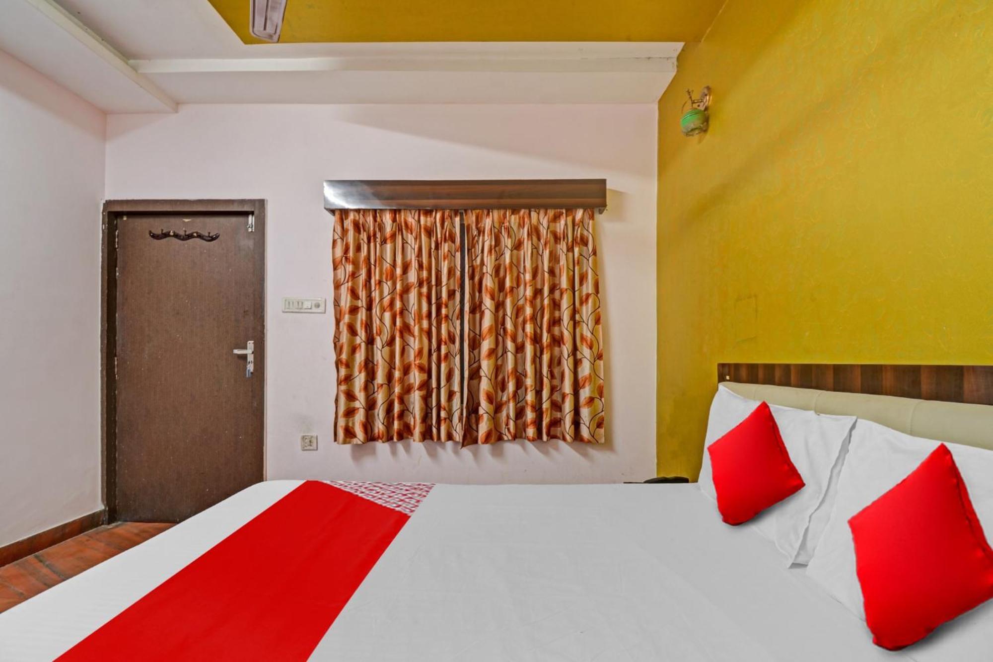 Hotel O Shree Balaji Hotel & Restaurant Bedla Exteriör bild